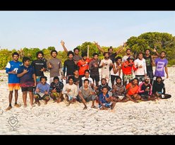 Group photo from Vairodhi's first kitesurfing camp